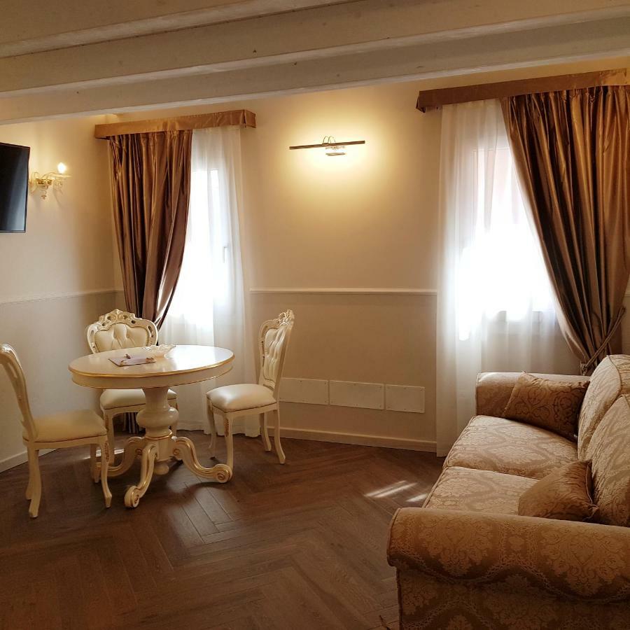 Ca' Vittoria Boutique House Apartsuite Chioggia Exterior foto