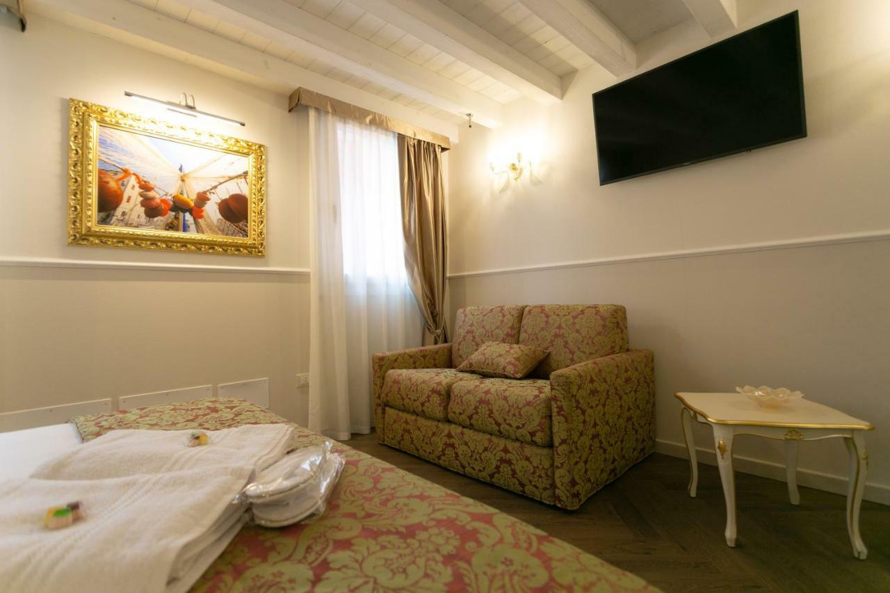 Ca' Vittoria Boutique House Apartsuite Chioggia Exterior foto